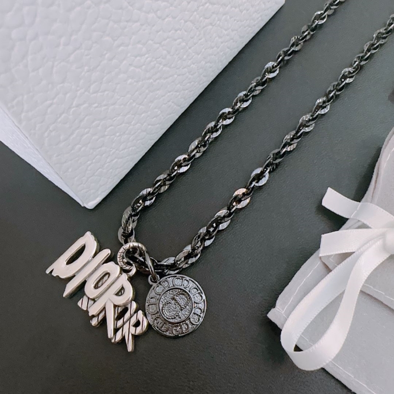 chr1st1an D10r necklaces